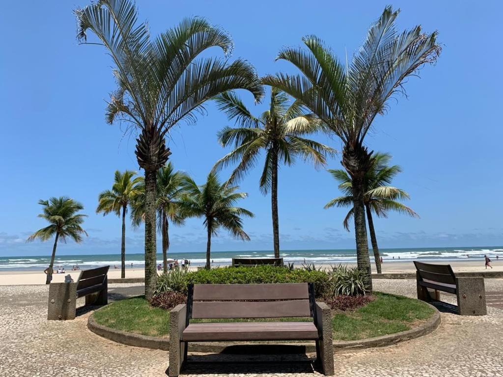 Apartamento Frente Ao Mar Com Varanda E Piscina Praia Grande  Exterior foto
